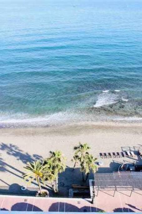 Large Modern Beach Front Apartment, Rooftop Pool!! Marbella Ngoại thất bức ảnh