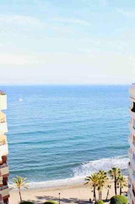 Large Modern Beach Front Apartment, Rooftop Pool!! Marbella Ngoại thất bức ảnh