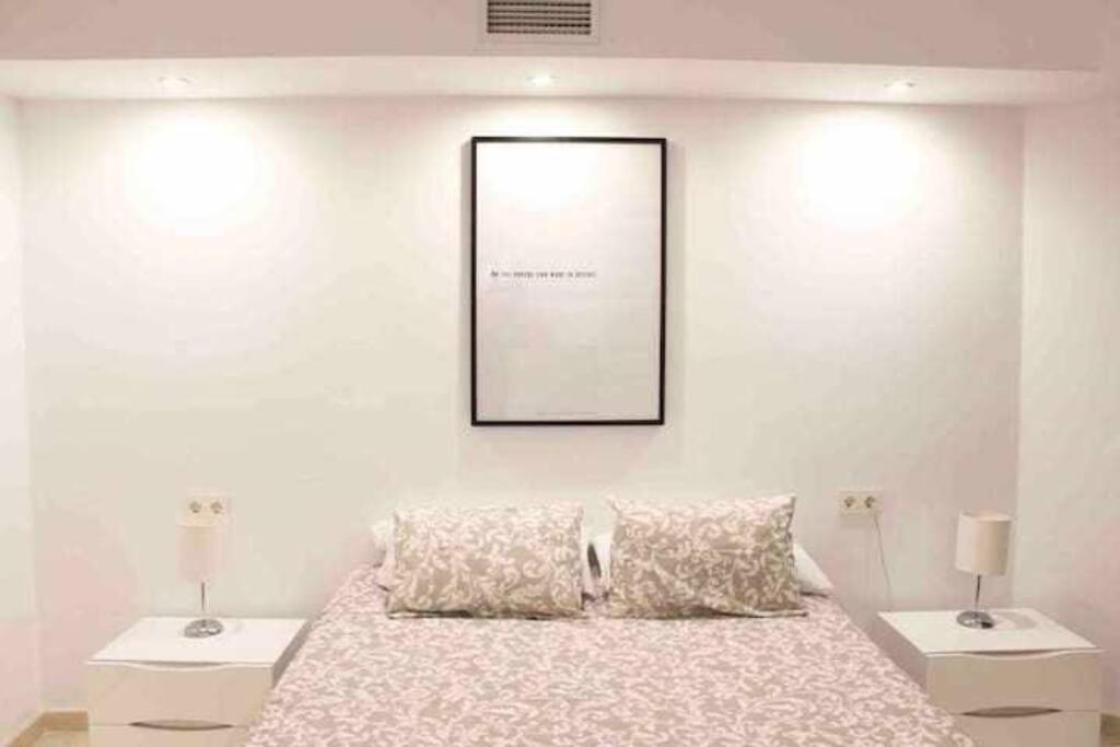 Large Modern Beach Front Apartment, Rooftop Pool!! Marbella Ngoại thất bức ảnh